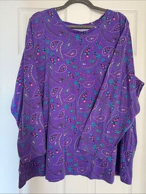 Women’s Purple Paisley Long-Sleeve Top